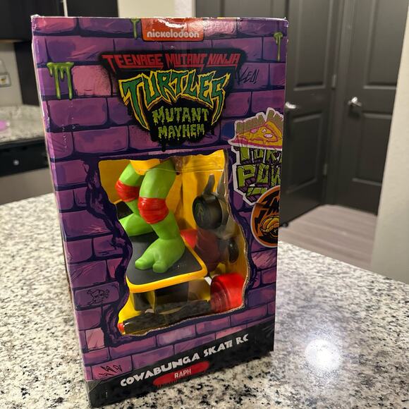 Ninja Turtles TMNT Raphael Cowabunga Skate RC Nickelodeon Funrise NEW IN BOX - Picture 6 of 9